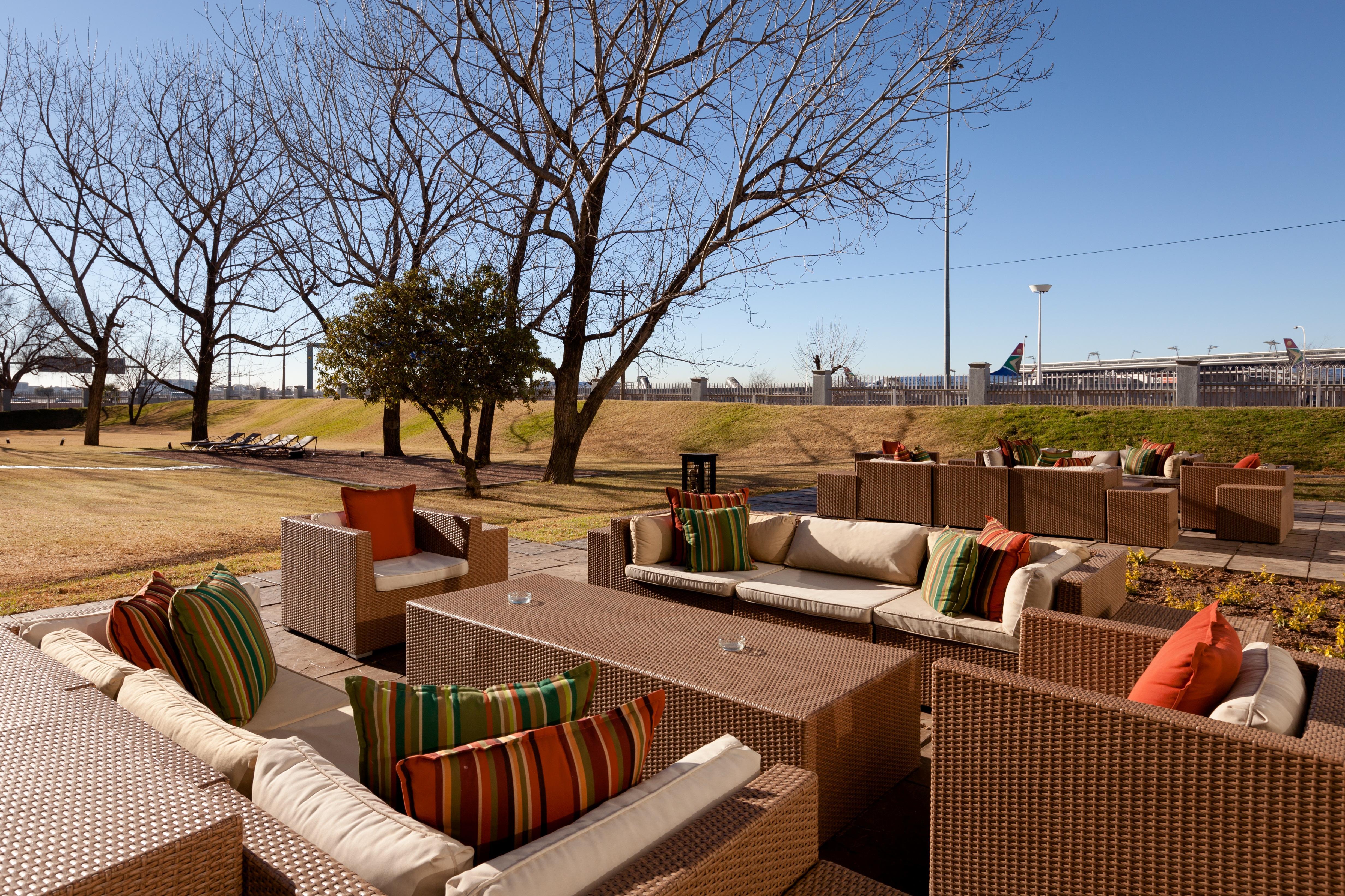 Protea Hotel By Marriott O R Tambo Airport Kempton Park Eksteriør bilde