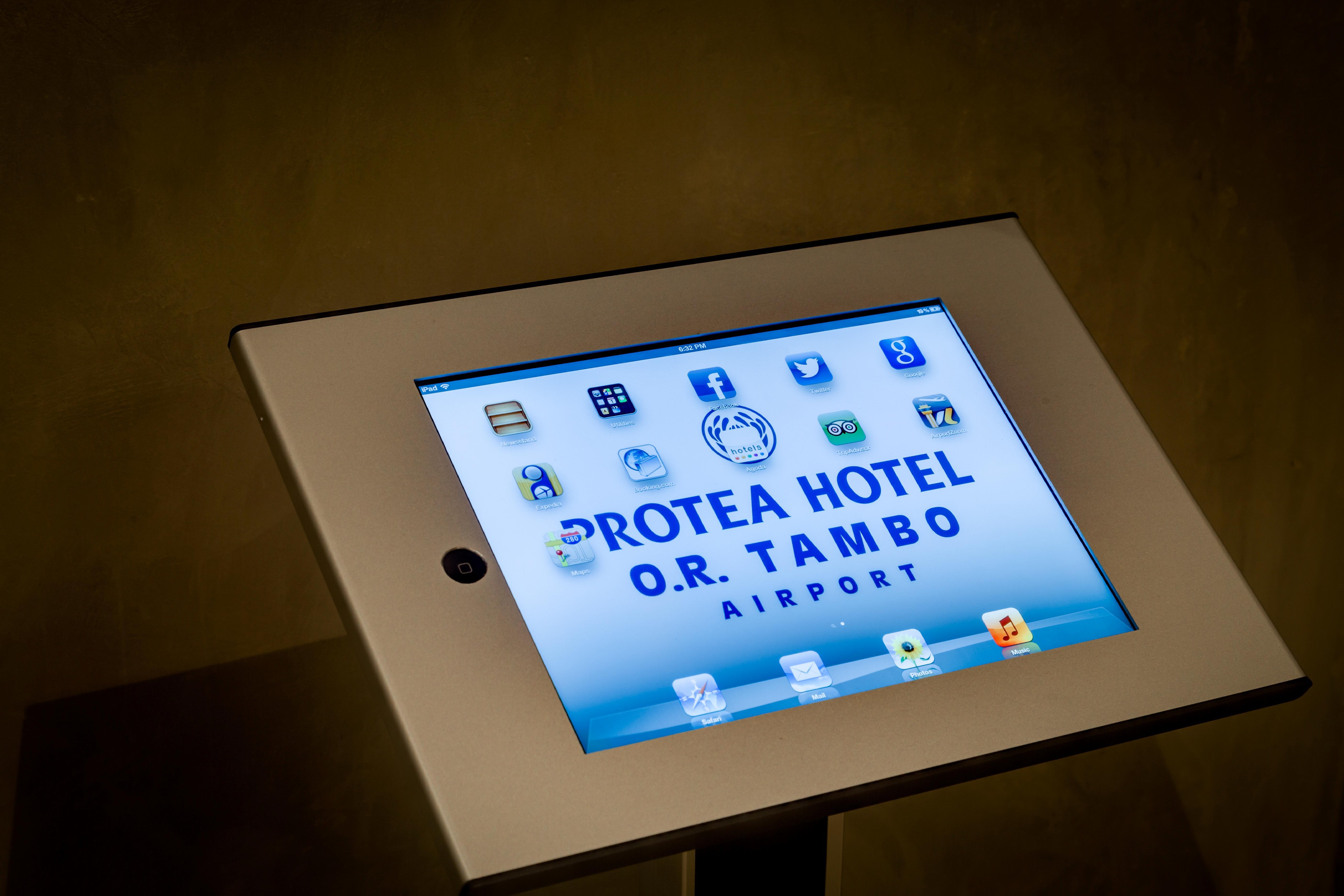 Protea Hotel By Marriott O R Tambo Airport Kempton Park Eksteriør bilde