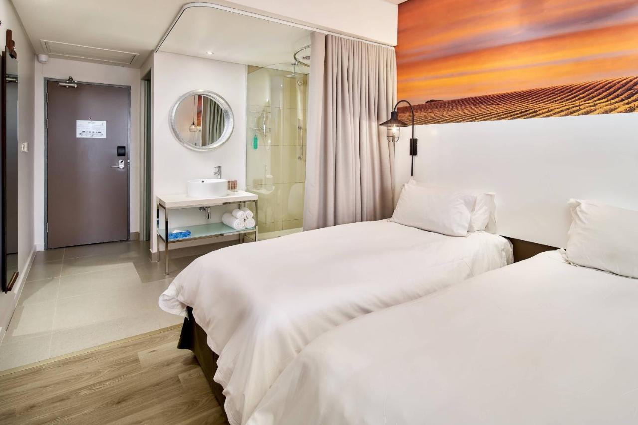 Protea Hotel By Marriott O R Tambo Airport Kempton Park Eksteriør bilde