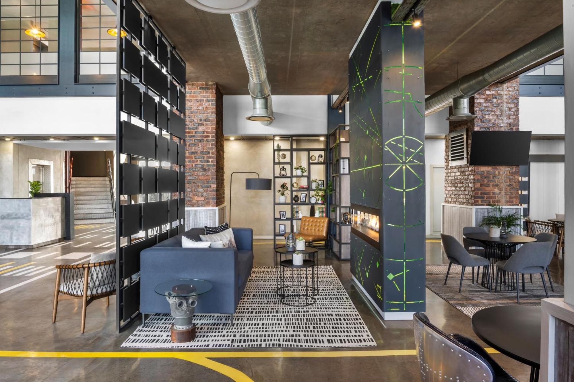 Protea Hotel By Marriott O R Tambo Airport Kempton Park Eksteriør bilde