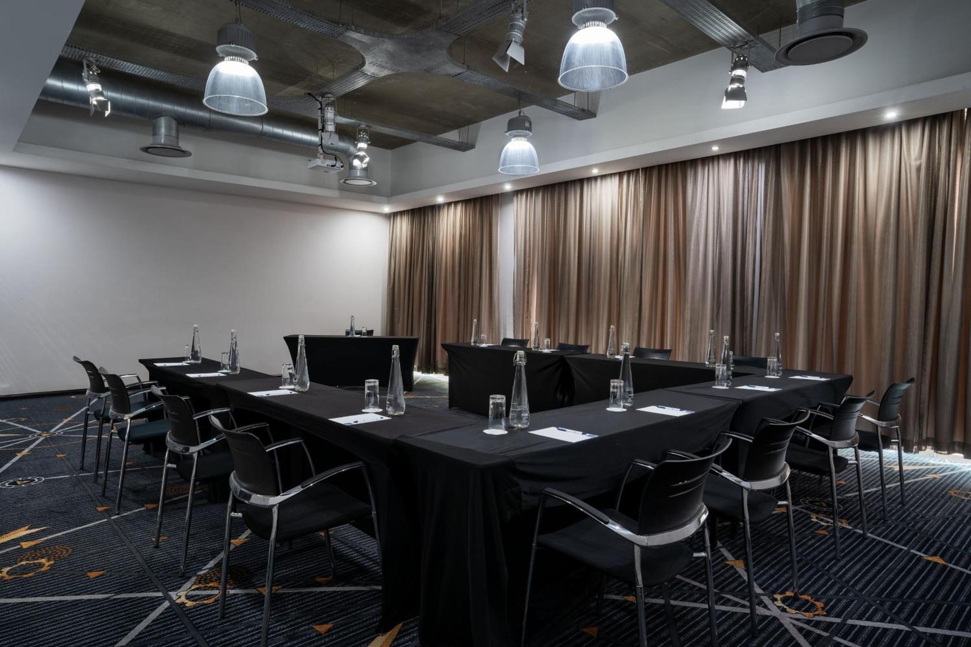 Protea Hotel By Marriott O R Tambo Airport Kempton Park Eksteriør bilde